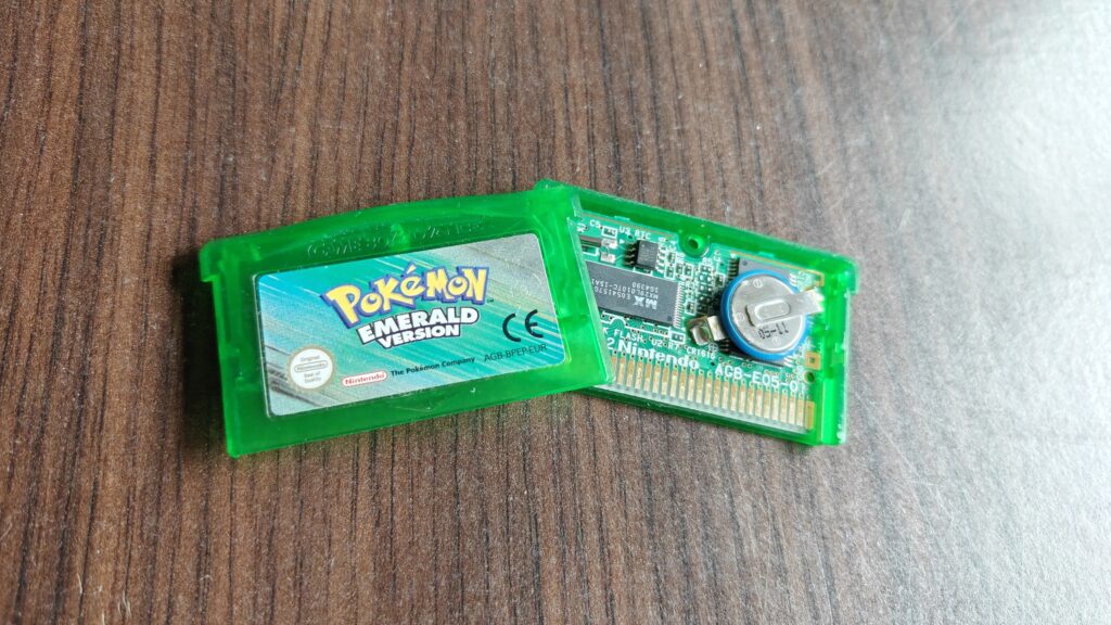 de batterij voedt hier de klok, niet je opgeslagen spel.